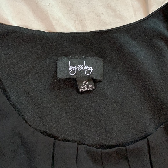 Flowy Black Dress - Picture 4 of 6